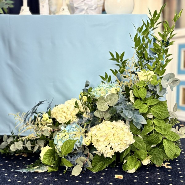 Композиция на президиум Бирюза