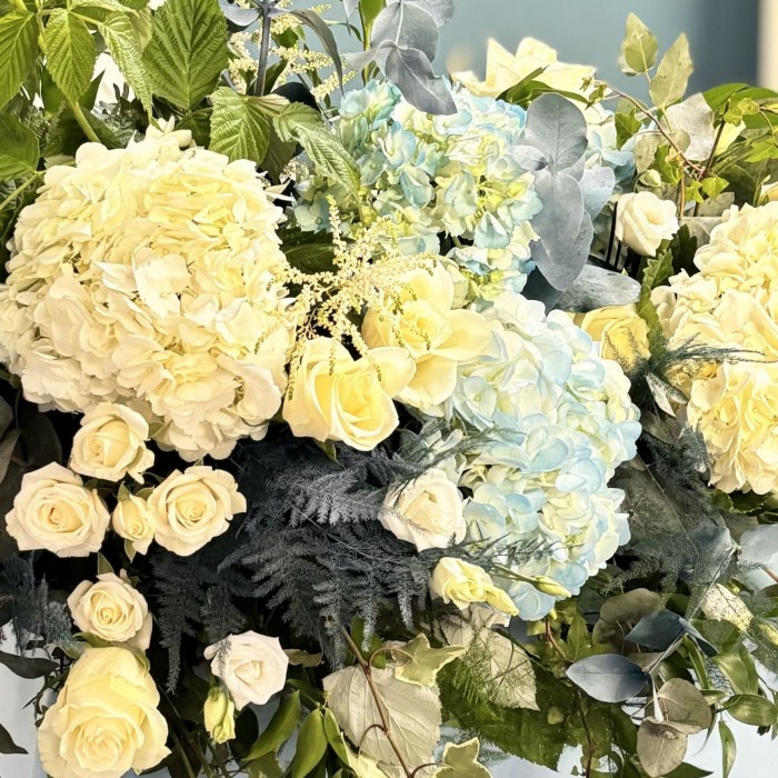 Композиция на президиум Бирюза