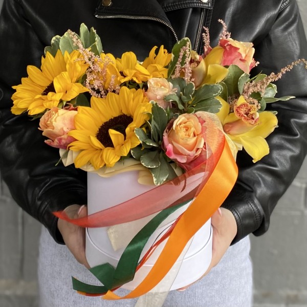 Композиция в коробке Осенний карнавал