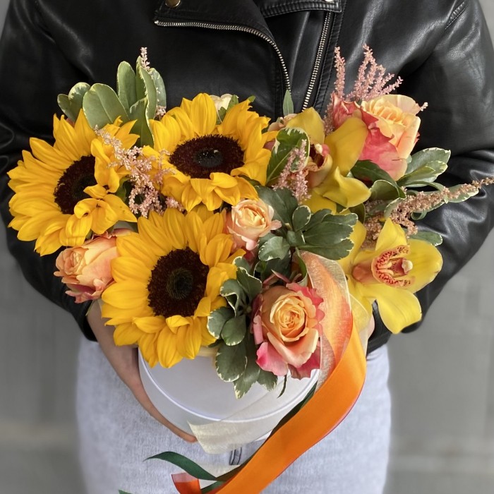 Композиция в коробке Осенний карнавал