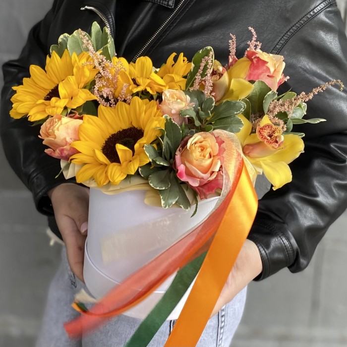 Композиция в коробке Осенний карнавал