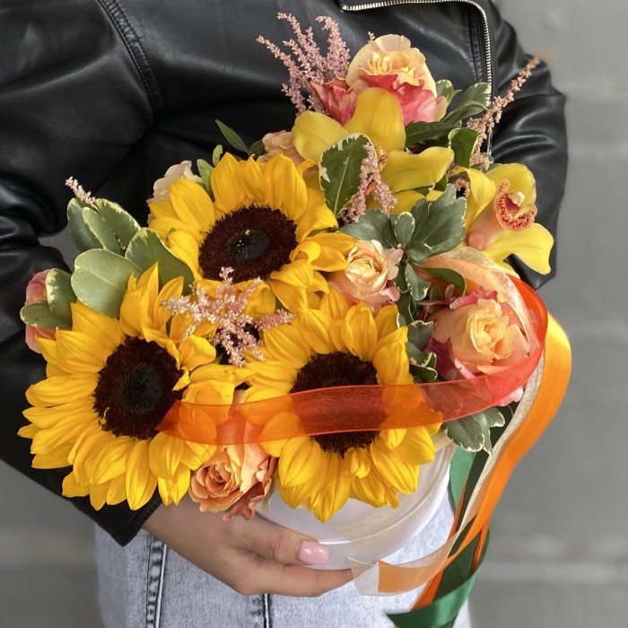 Композиция в коробке Осенний карнавал