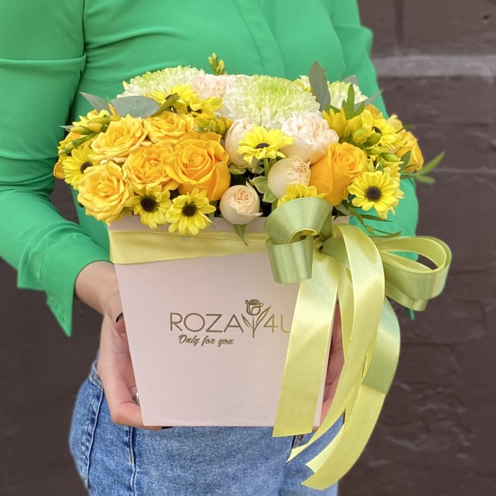 Композиция в коробке Яркое утро