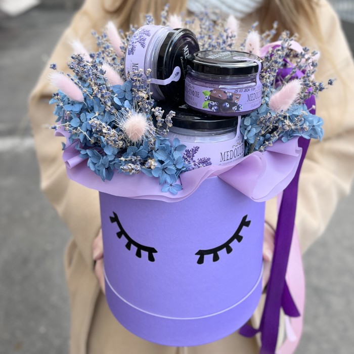 Коробка Единорог с гортензией и медом