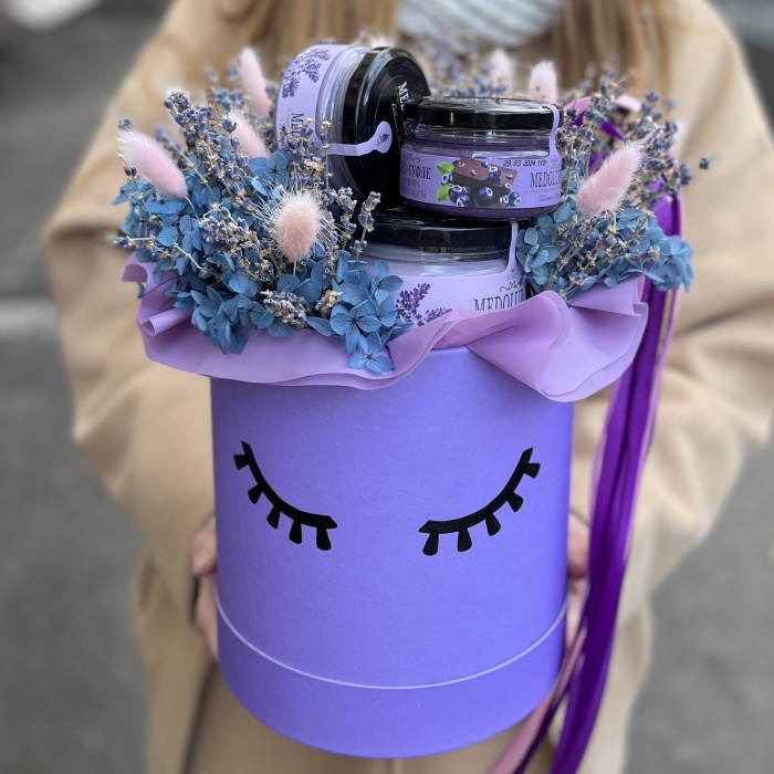 Коробка Единорог с гортензией и медом