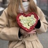 Коробка Маленькое Сердце с белыми розами