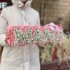 Коробка с надписью Мама и пышной гипсофилой