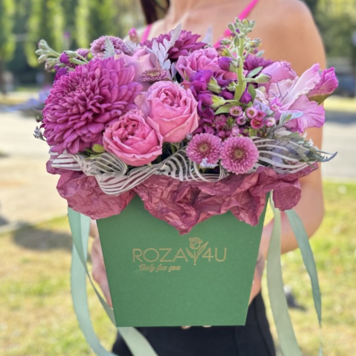 Коробка квадратная Сиреневый MIX