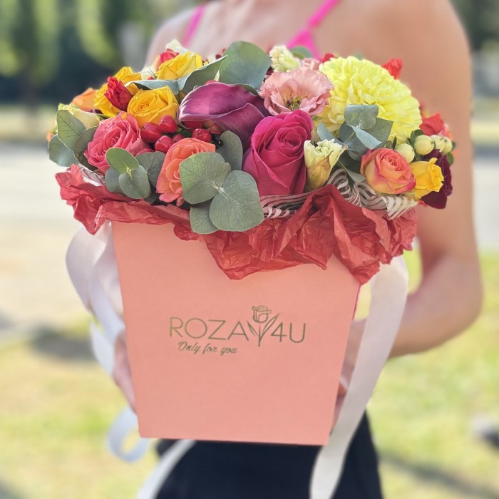 Коробка квадратная Яркий MIX