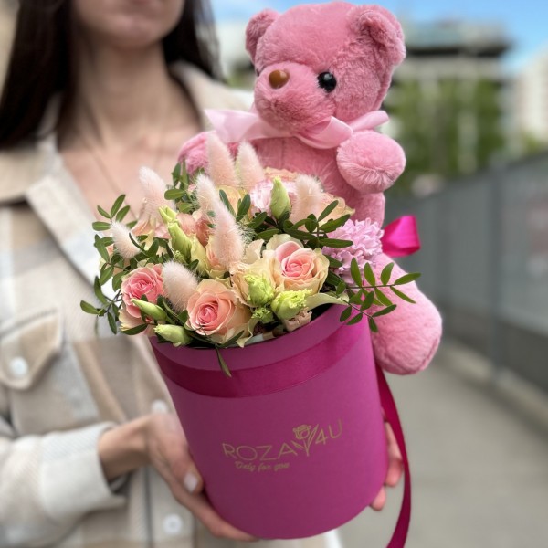 Коробка с цветами для детей Ягодка