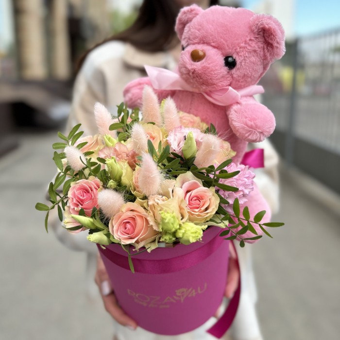 Коробка с цветами для детей Ягодка