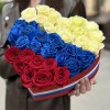 Коробка с розами Люблю Россию