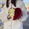 Маленькая коробка Сердце с красными и белыми розами