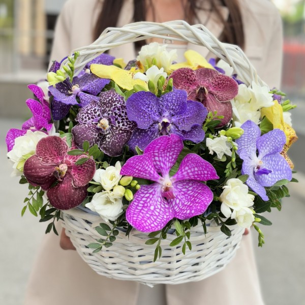 Корзина с орхидеями Лето на Гавайях