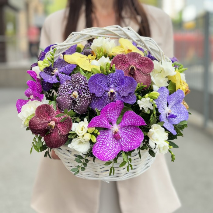 Корзина с орхидеями Лето на Гавайях