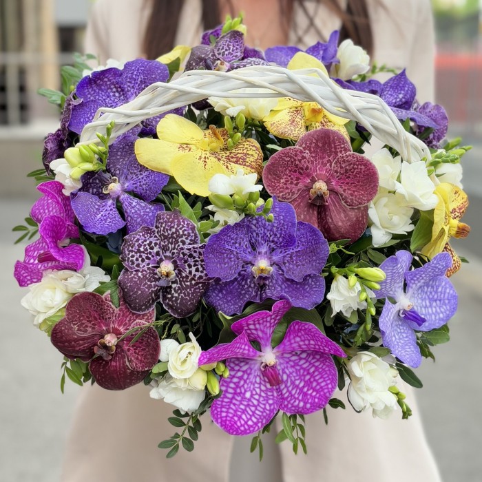 Корзина с орхидеями Лето на Гавайях