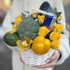 Корзина с овощами и энергетиком