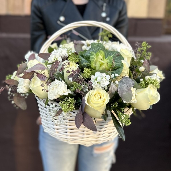 Корзинка с цветами Облако нежности