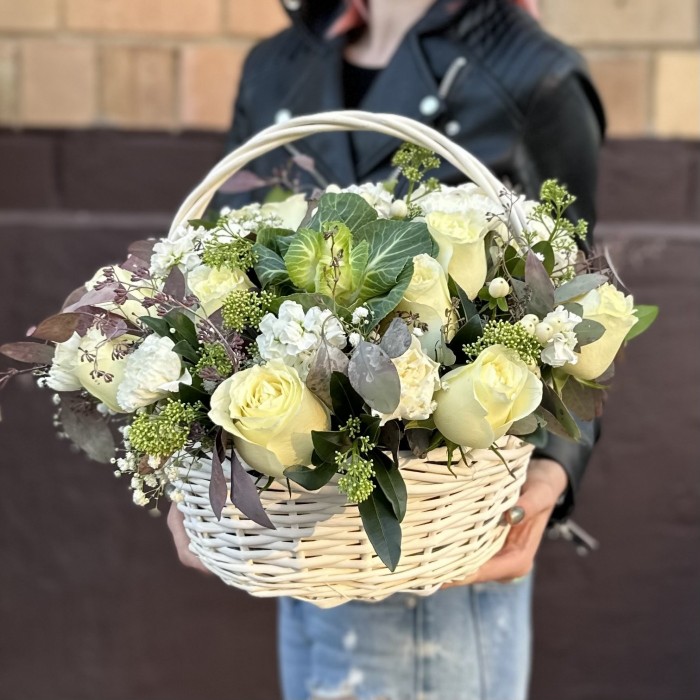 Корзинка с цветами Облако нежности