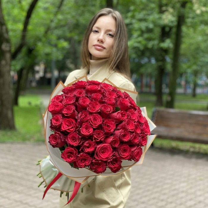 51 красная большая роза Родус 50 см