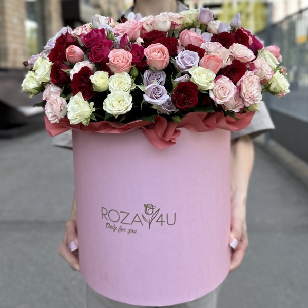 MIX кустовых пионовидных роз в коробке