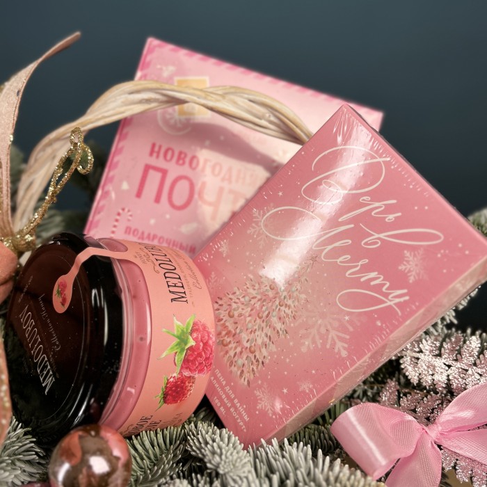 Новогодняя корзина Искрящийся снег