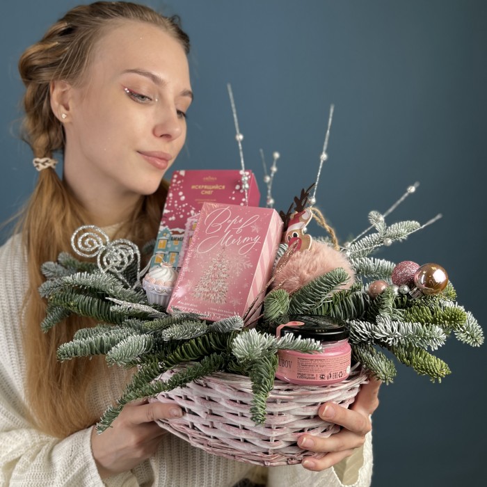 Новогодняя корзина Искрящийся снег