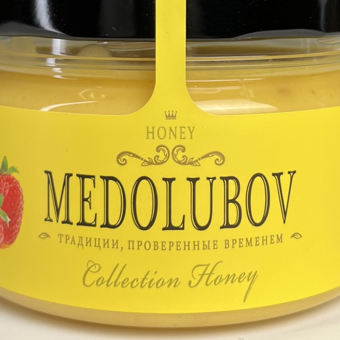 Медовое суфле с клубникой и манго 250 мл