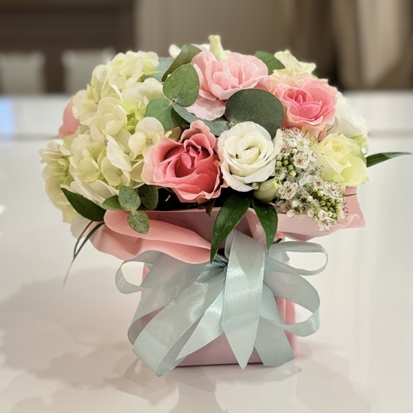 Мини композиция с цветами Утренняя Нежность