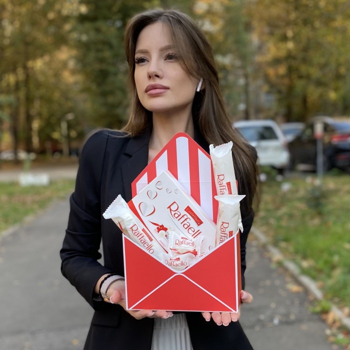 Набор конфет рафаэлло в коробке