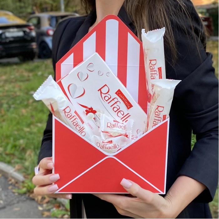 Набор конфет рафаэлло в коробке