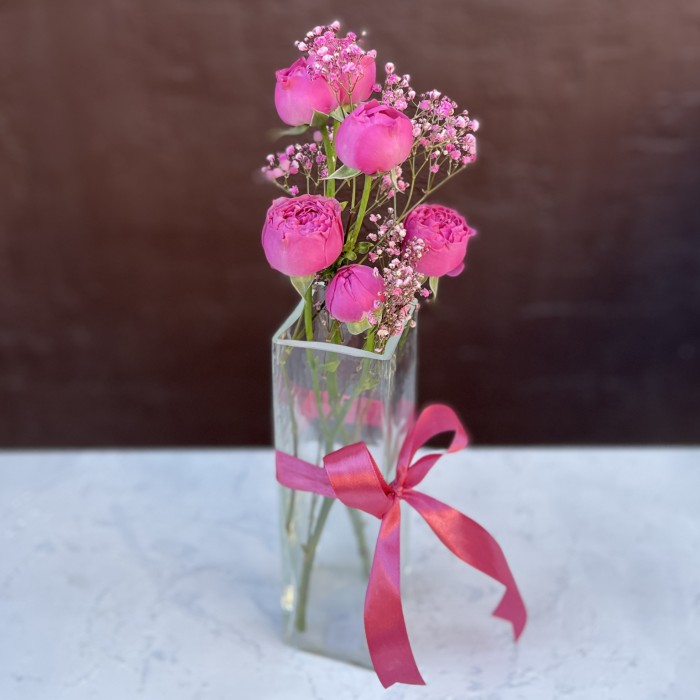 Настольная композиция в квадратной вазе Мисти Баблс