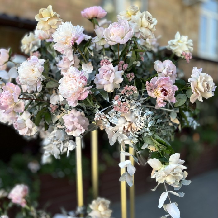 Настольная композиция из цветов Моя Сказка