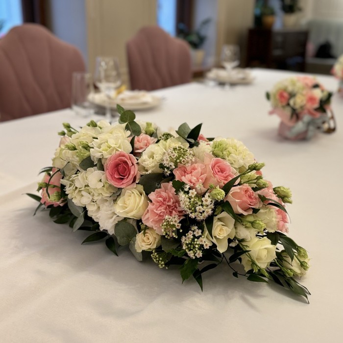 Настольная композиция на президиум Утренняя Нежность