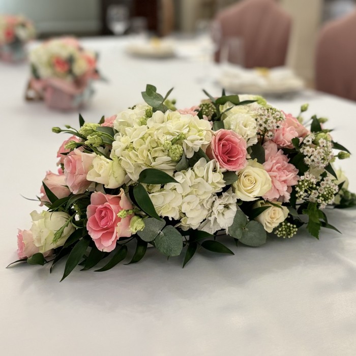 Настольная композиция на президиум Утренняя Нежность