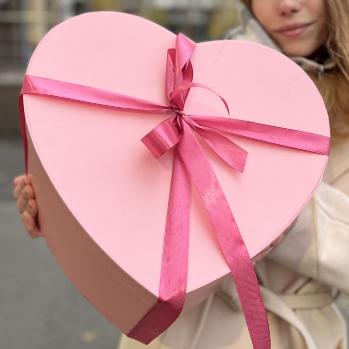 Нежная коробка сердце с медом и чаем Любимой Маме