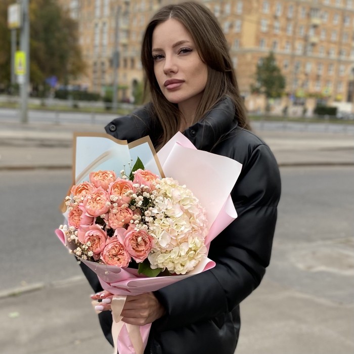 Нежная Джульетта с гортензией