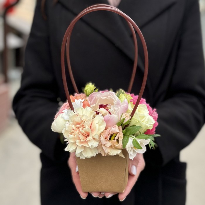 Нежная композиция в сумочке MIX