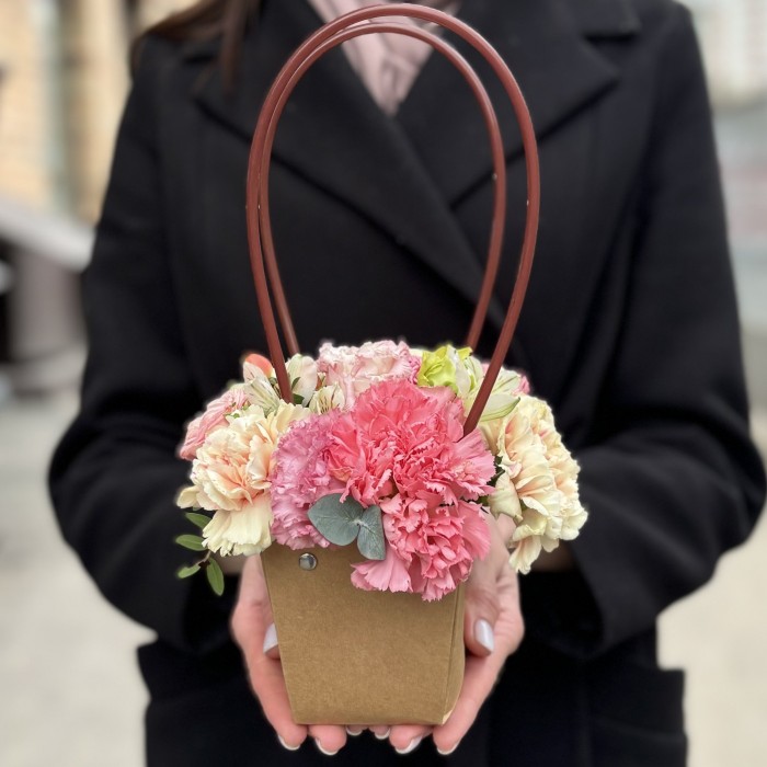 Нежная композиция в сумочке MIX