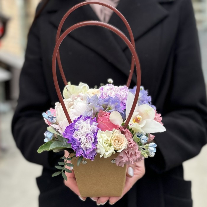 Нежная композиция в сумочке MIX