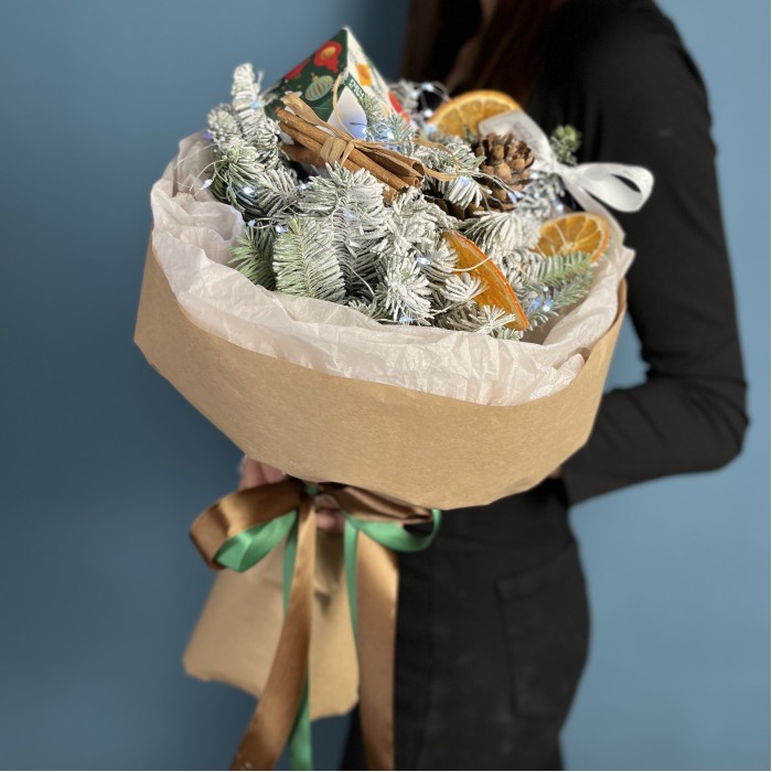 Новогодний букет Аромат апельсина с предсказаний