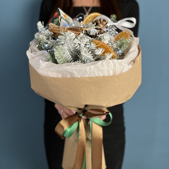 Новогодний букет Аромат апельсина с предсказаний