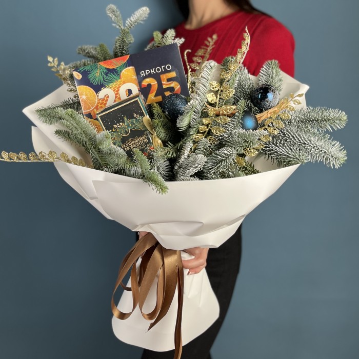 Новогодний букет Яркое впечатление
