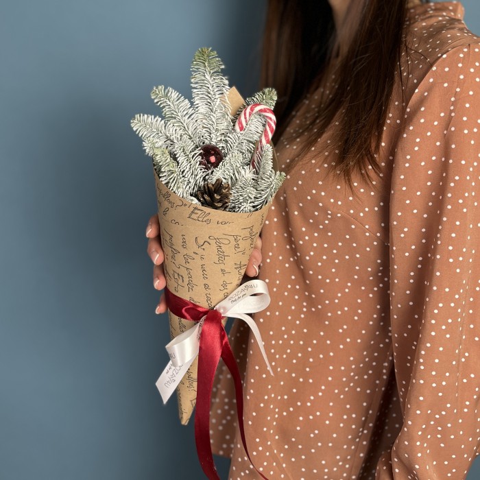 Новогодний букет кулек с леденцом