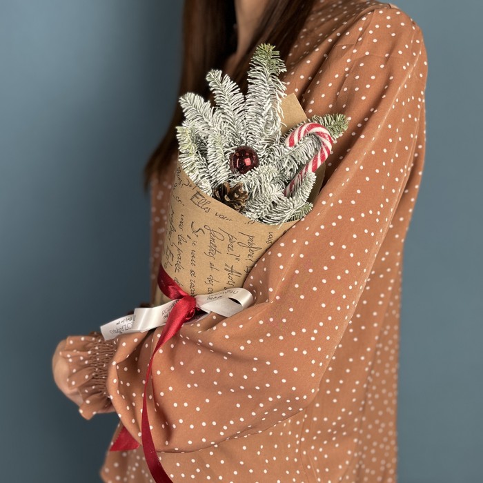 Новогодний букет кулек с леденцом