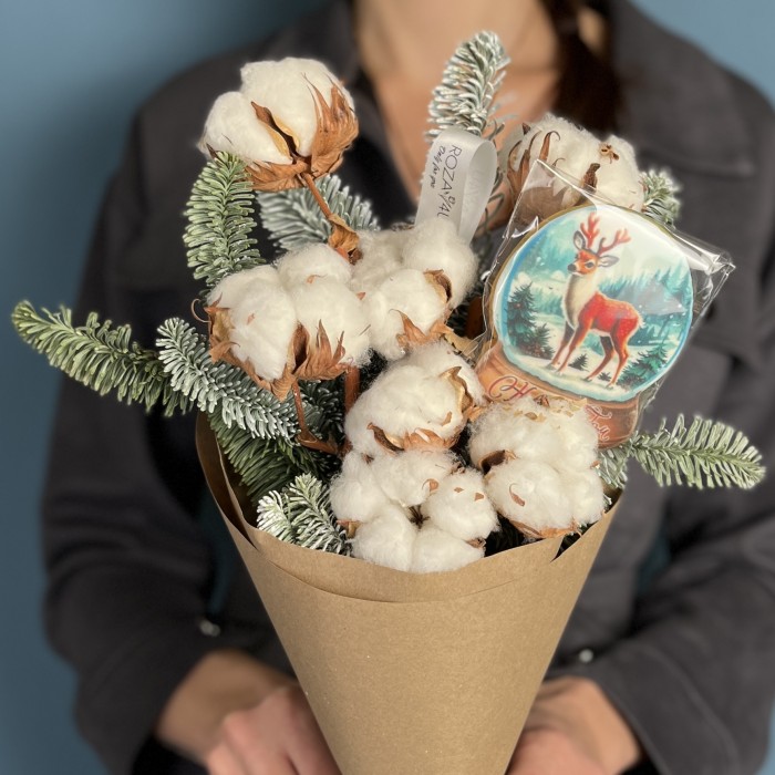 Новогодний букет с хлопком и пряником