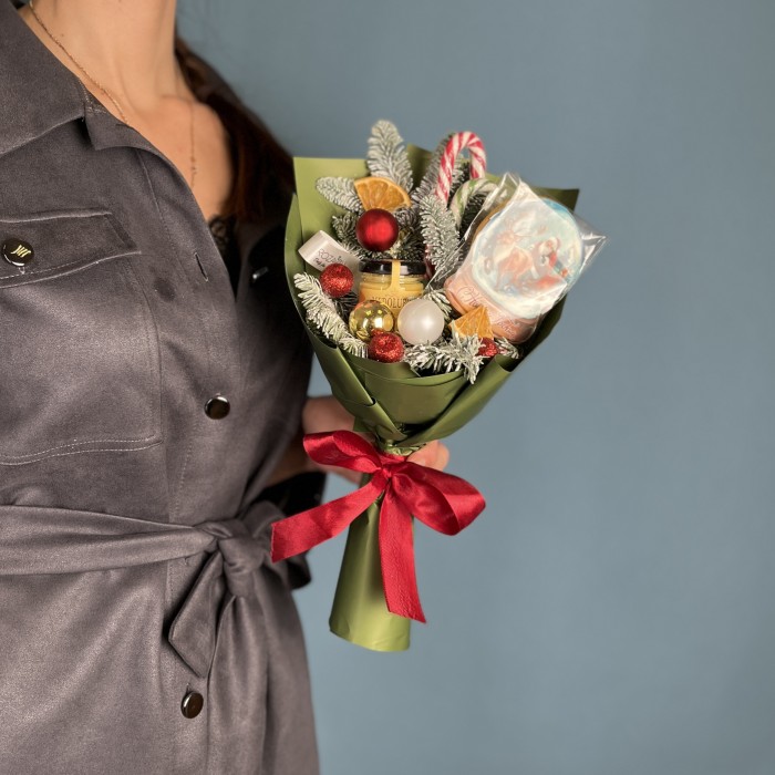Новогодний букет с медом и пряником Сладкоежка