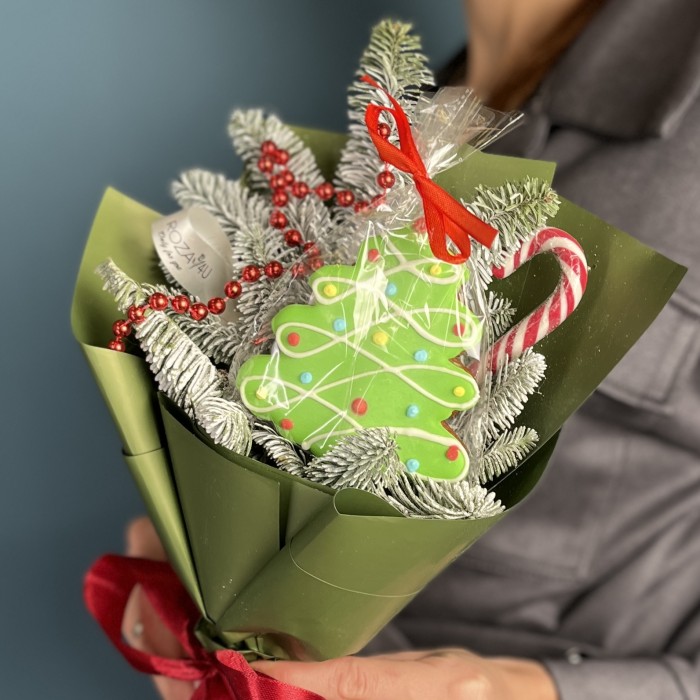 Новогодний корпоративный букет с пряником Елочка