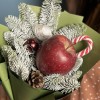 Новогодний корпоративный букет с яблоком