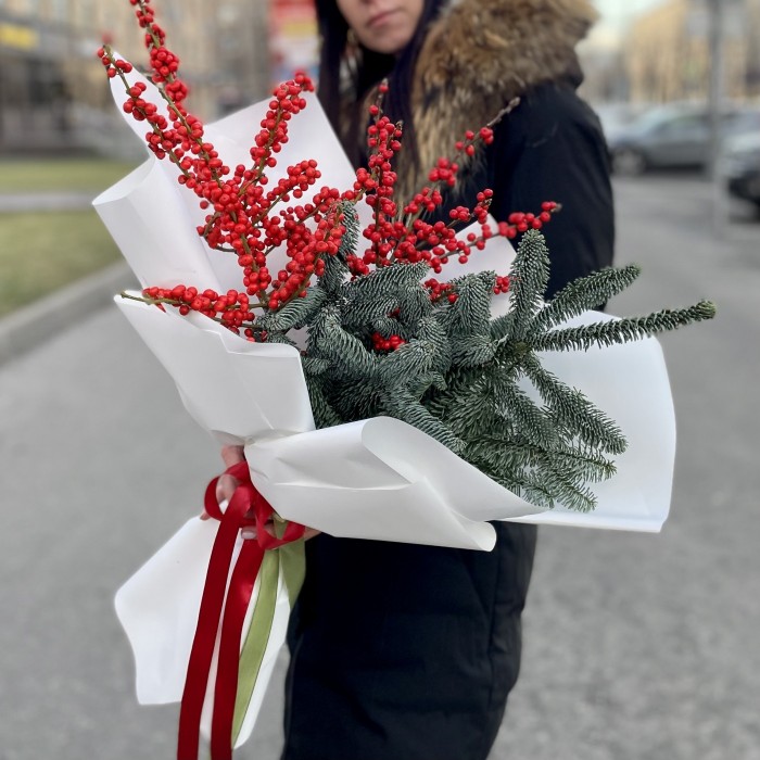 Букет Илекс с нобилисом